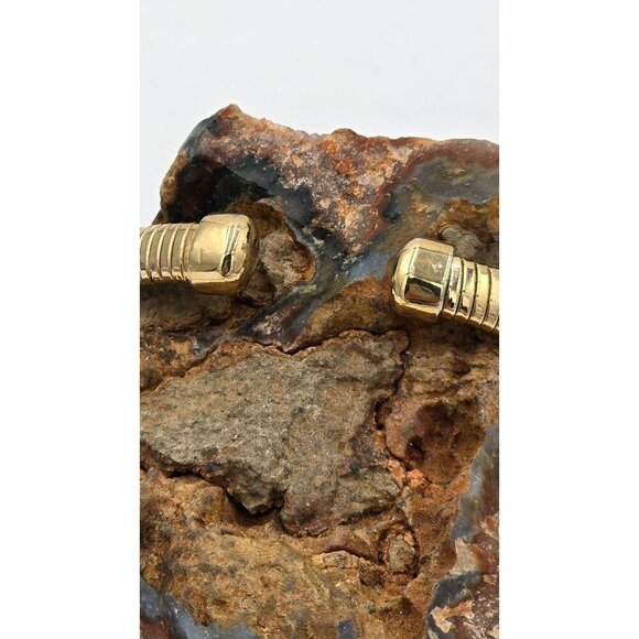 Vintage Gold-Tone Flex Coil Cuff Bracelet Polished Domed Center Bar - Picture 6 of 7